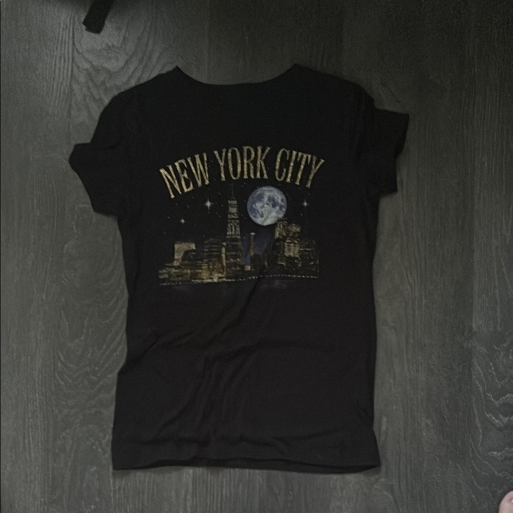 Aeropostale Black and Gold Graphic Fitted Tee